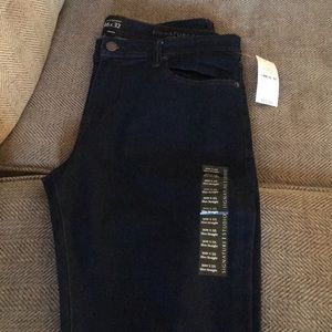 Men’s signature studio slim straight jeans